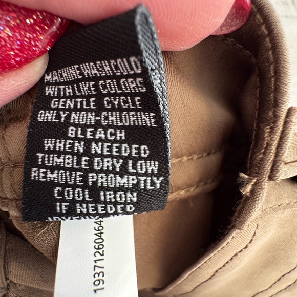 Vanilla Star Women’s Tan Cargo Pants - Picture 6 of 6